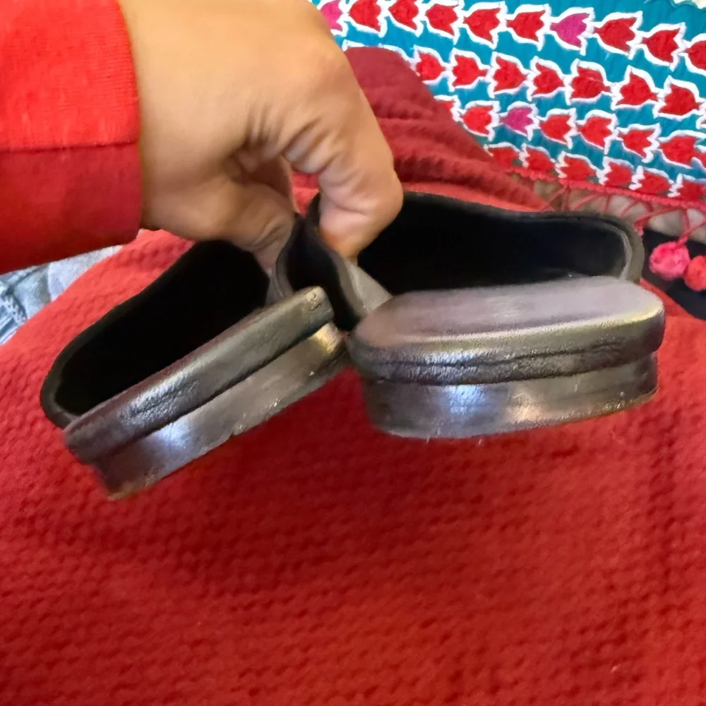 Doen Wren Mule in Black Velvet - Picture 7 of 7